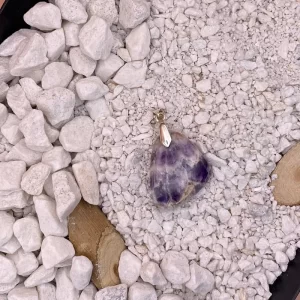 pendentif Amethyste d'auvergne forme triangle